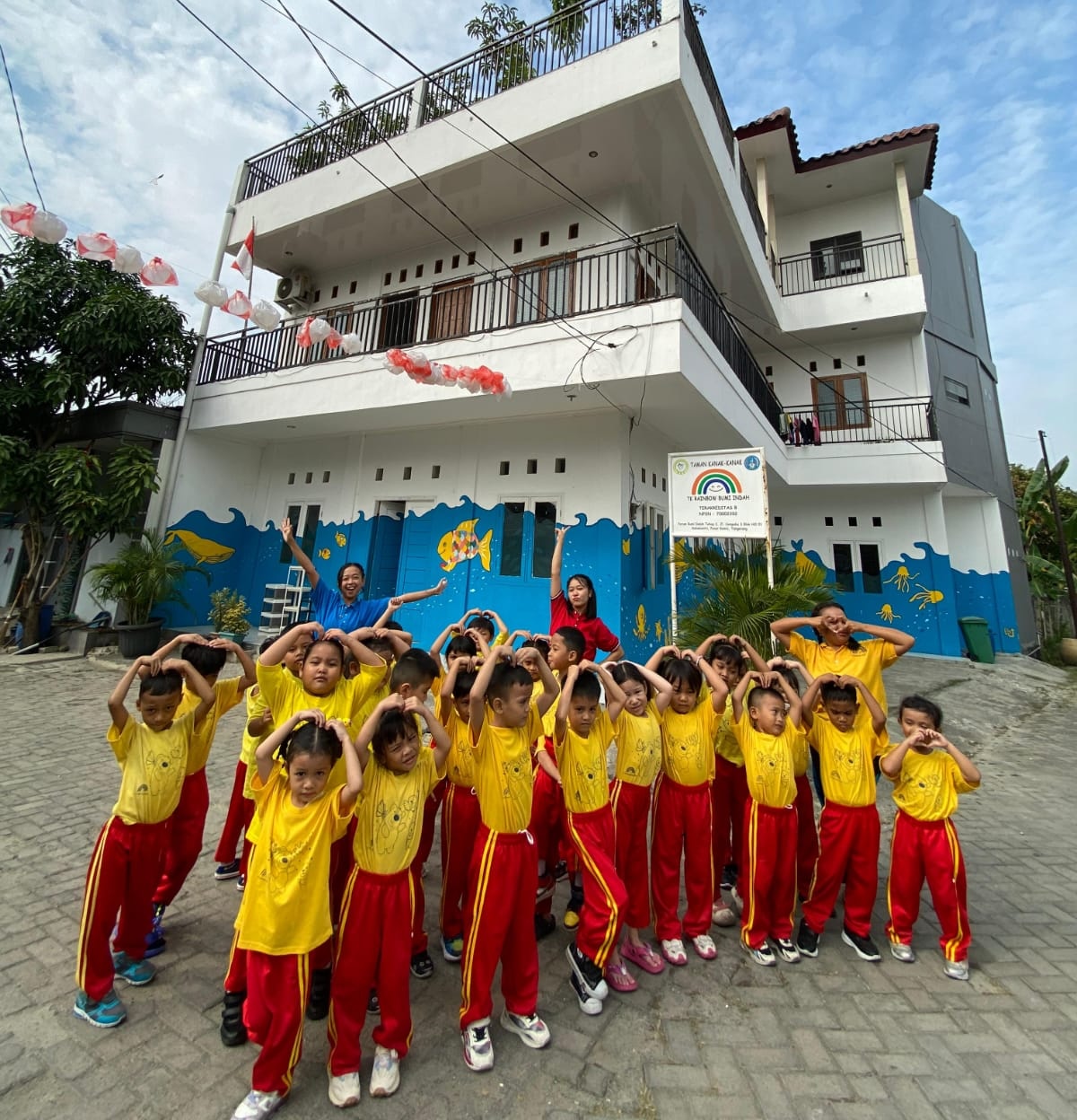 TK Rainbow Bumi Indah Children and Building